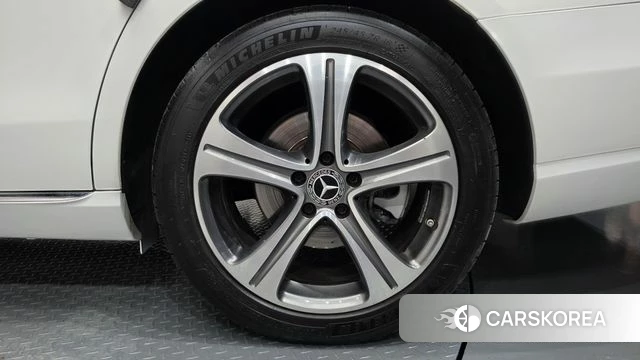 Mercedes-Benz E-Class W213 id 4781156 из Кореи 13