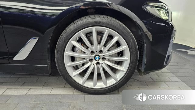 BMW 5 Series (G30) id 4682149 из Кореи 13