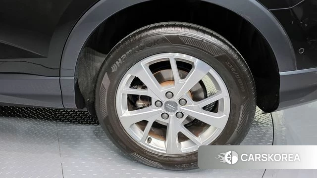 Audi Q3 (F3) id 4187806 из Кореи 13