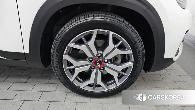 Kia Seltos id 4434733 из Кореи 13