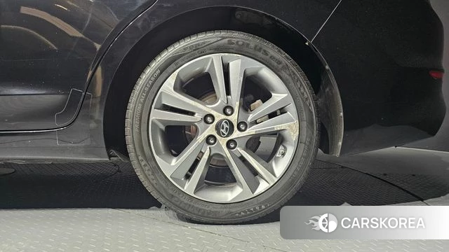Hyundai Avante AD id 4305219 из Кореи 13