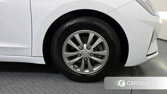 Hyundai The New Avante AD id 4356468 из Кореи 13