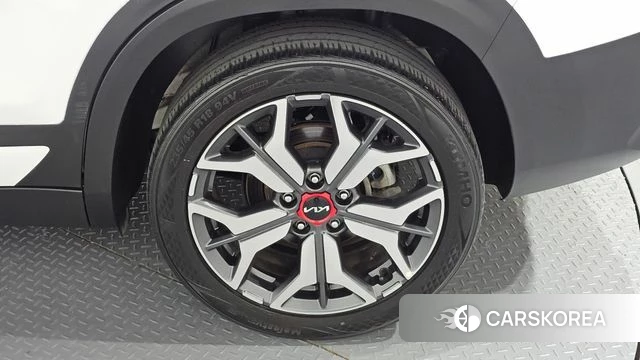 Kia Seltos id 4282903 из Кореи 13