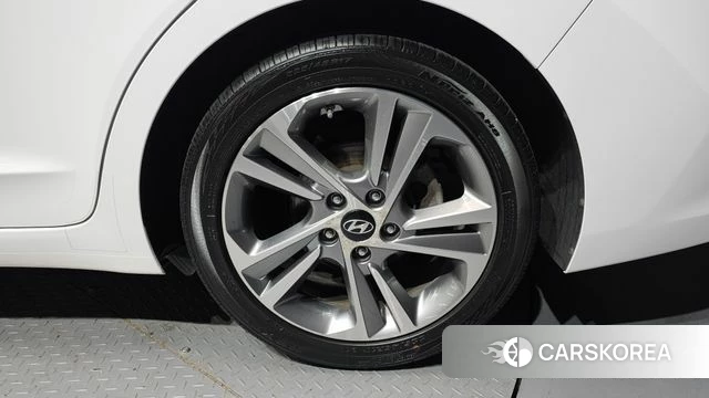 Hyundai Avante AD id 4325829 из Кореи 13