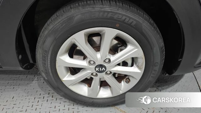 Kia Stonic id 4856426 из Кореи 13