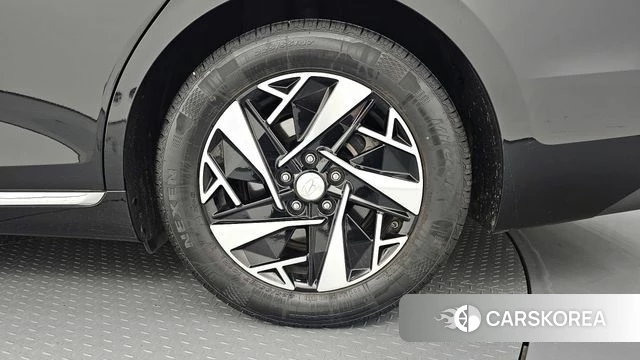 Hyundai The New Grandeur IG Hybrid id 4345000 из Кореи 13