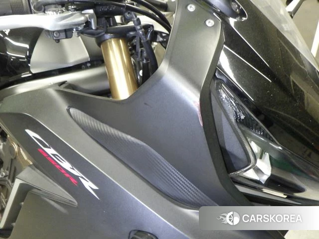 Honda CBR650R id 3947024 из Японии 13