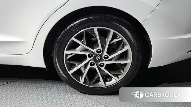 Hyundai The New Avante AD id 4245648 из Кореи 13