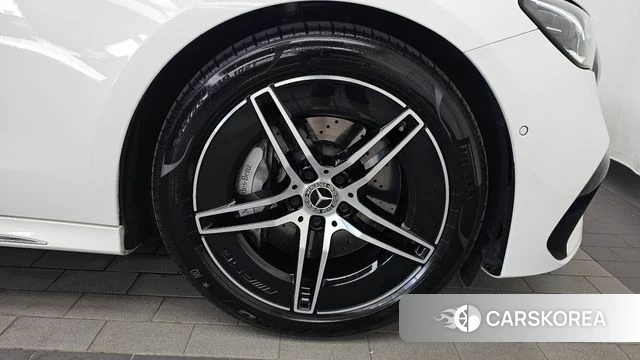 Mercedes-Benz E-Class W214 id 4686305 из Кореи 13