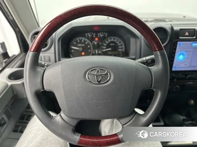 Toyota Land Cruiser 70 Series id 4258079 из Китая 13