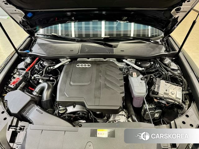 Audi A6L id 3810381 из Китая 13