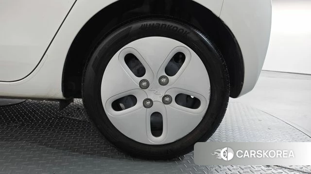Kia The New Kia Ray id 4640936 из Кореи 13