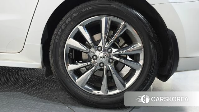 Kia The New Carnival id 4632515 из Кореи 13