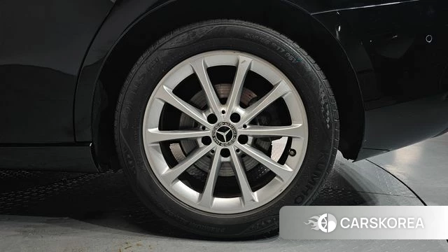 Mercedes-Benz A-Class W177 id 4614630 из Кореи 13