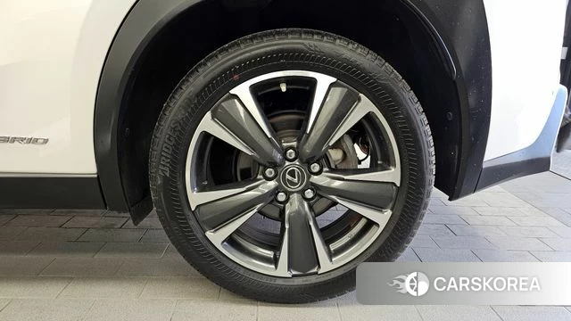 Lexus UX250h id 4667445 из Кореи 13