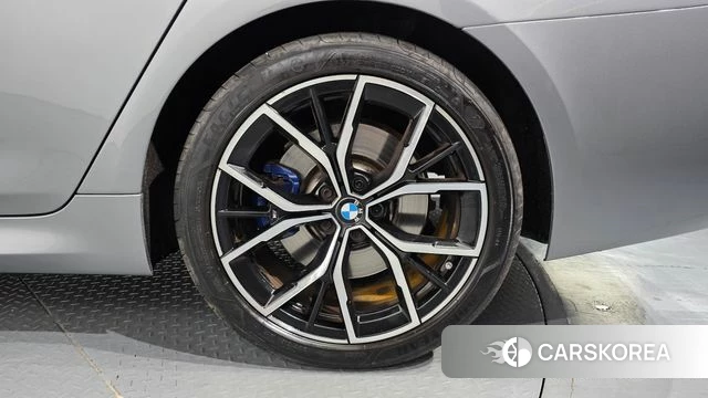 BMW 5 Series (G30) id 4740363 из Кореи 13