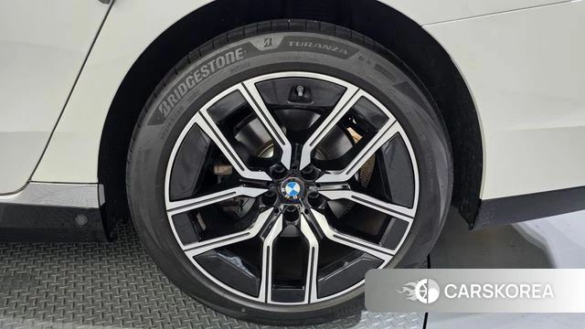 BMW 7 Series (G70) id 4607893 из Кореи 13