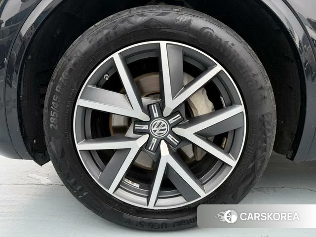 Volkswagen Touareg id 4240221 из Китая 13
