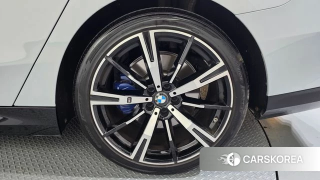 BMW 5 Series (G60) id 4762664 из Кореи 13