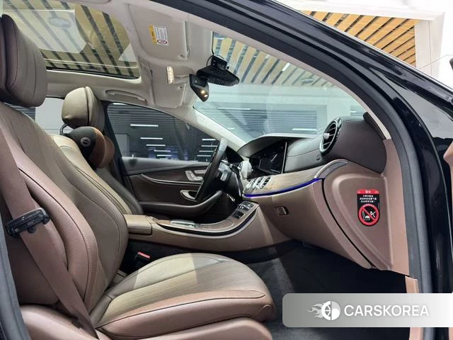 Mercedes-Benz E-class id 4297452 из Китая 13