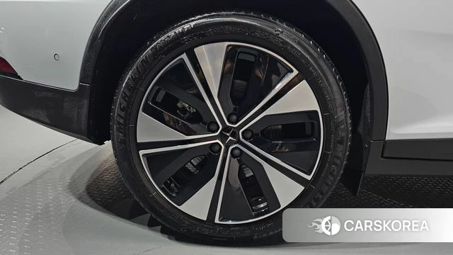 Polestar Polestar 2 id 4640608 из Кореи 13