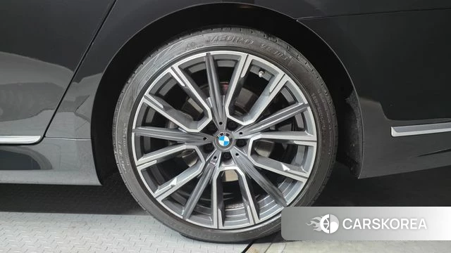 BMW 7 Series (G11) id 4355508 из Кореи 13