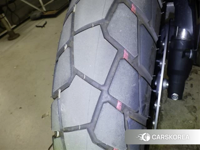 Honda X-ADV 750 id 4206141 из Японии 13