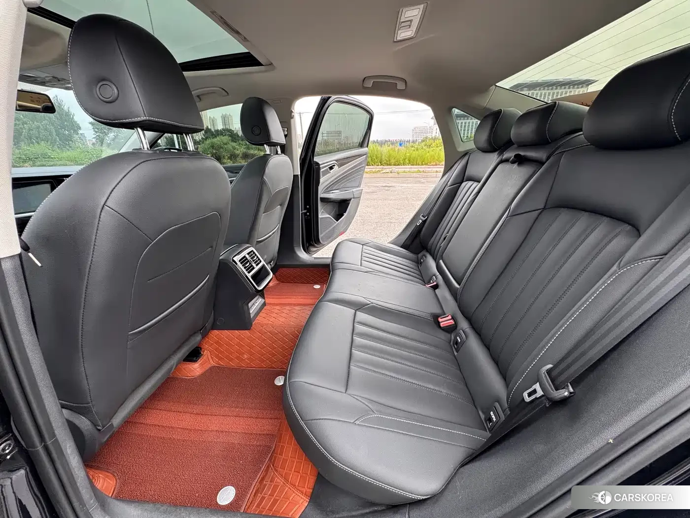 Volkswagen Passat id 4659893 из Китая 13