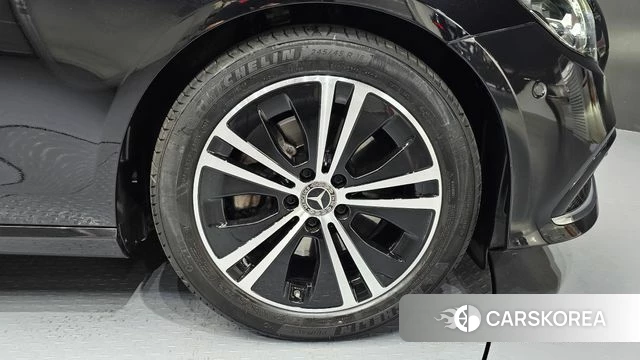 Mercedes-Benz E-Class W213 id 4402451 из Кореи 13