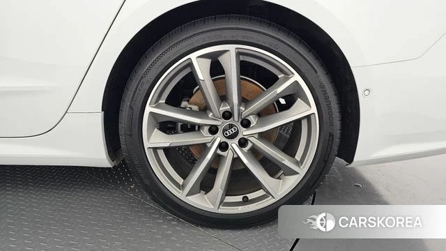 Audi A7 (4K) id 4489414 из Кореи 13