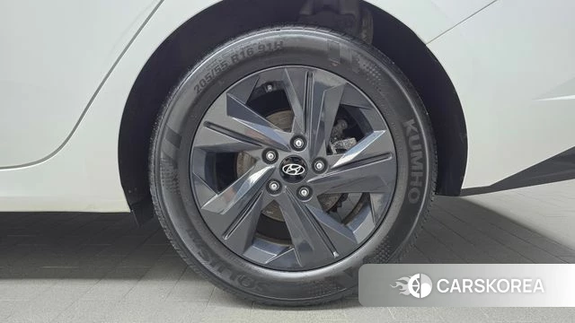 Hyundai Avante Hybrid (CN7) id 4506397 из Кореи 13