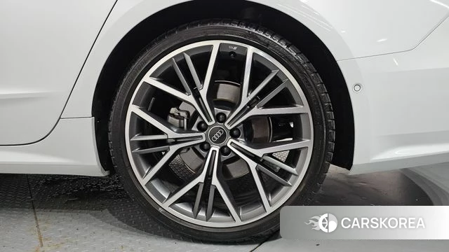 Audi A7 (4K) id 4695849 из Кореи 13