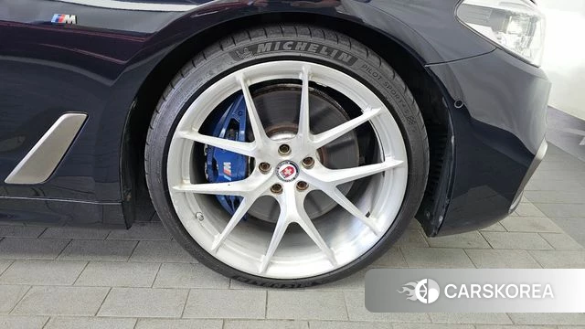 BMW 5 Series (G30) id 4285302 из Кореи 13