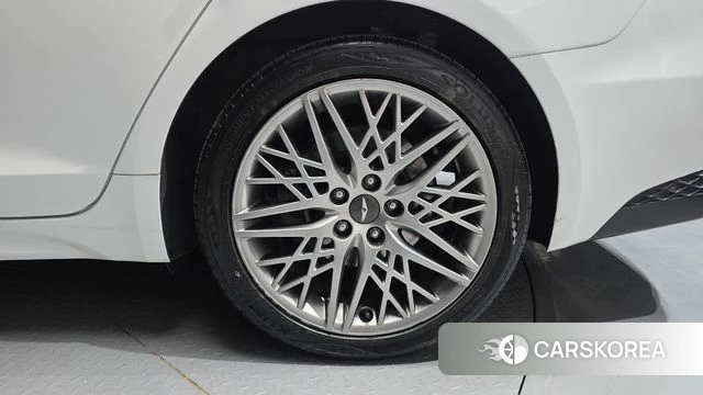 Genesis The New G70 id 4202738 из Кореи 13