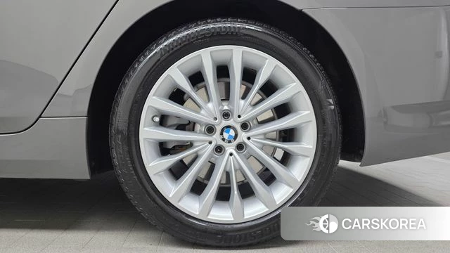 BMW 5 Series (G30) id 4784434 из Кореи 13