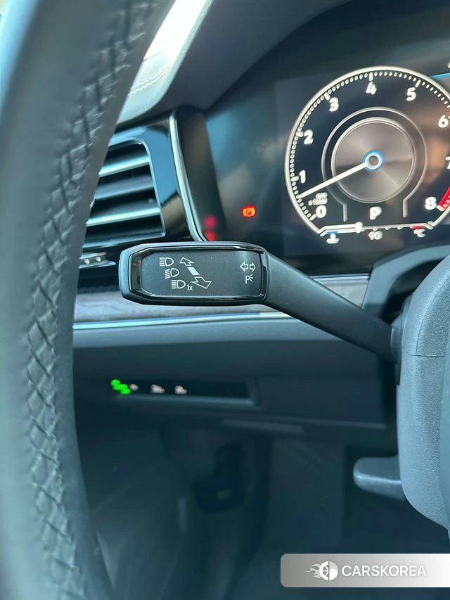 Volkswagen Touareg id 4291347 из Китая 13
