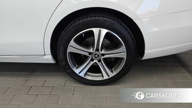 Mercedes-Benz E-Class W213 id 4496540 из Кореи 13