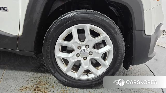 Jeep Renegade id 4574480 из Кореи 13