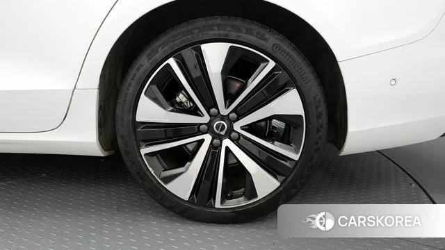 Volvo S60 3rd generation id 4382291 из Кореи 13