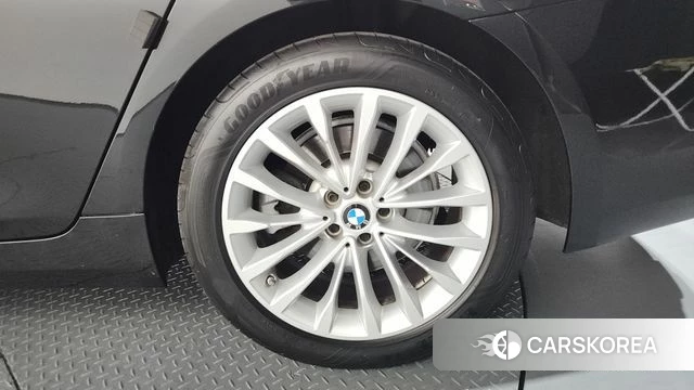 BMW 5 Series (G30) id 4469702 из Кореи 13