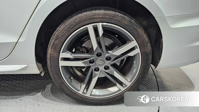 Audi A4 (B9) id 4338696 из Кореи 13