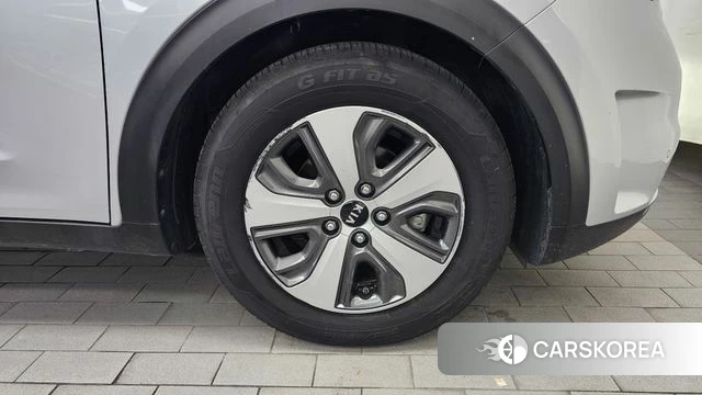 Kia Niro id 4760469 из Кореи 13