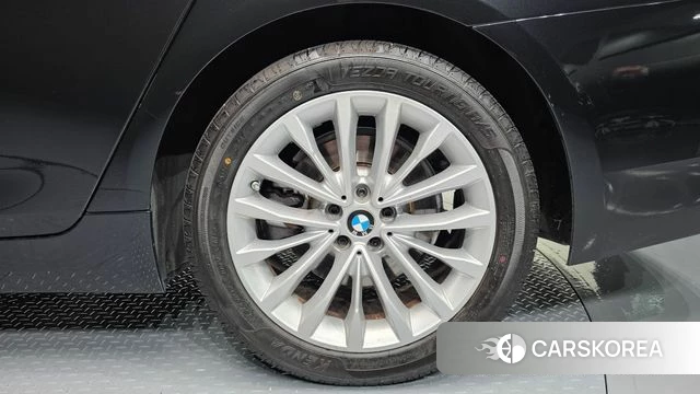 BMW 5 Series (G30) id 4623979 из Кореи 13