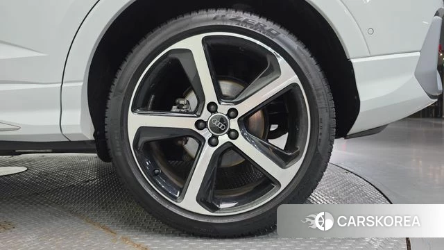 Audi Q3 (F3) id 4608862 из Кореи 13
