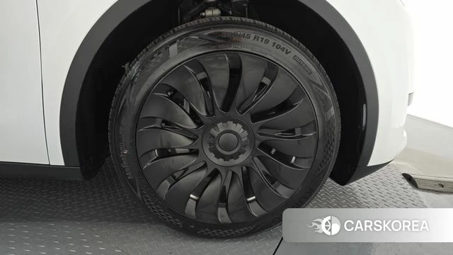 Tesla Model Y id 4432990 из Кореи 13