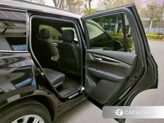 Cadillac XT6 id 3857941 из Китая 13