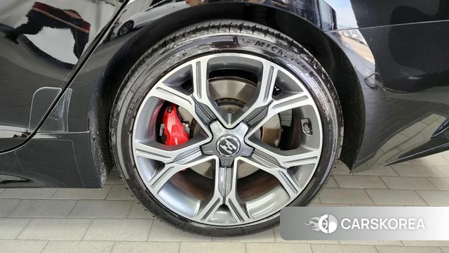 Kia Stinger id 4339091 из Кореи 13