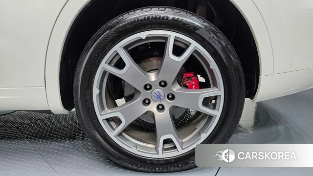 Maserati Levante id 4647628 из Кореи 13