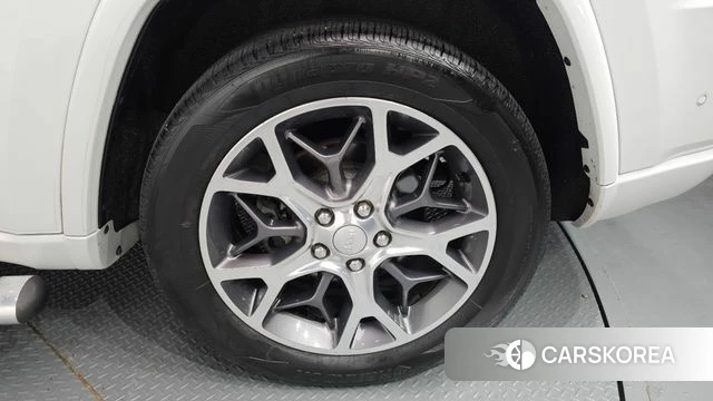 Jeep Grand Cherokee id 4759958 из Кореи 13