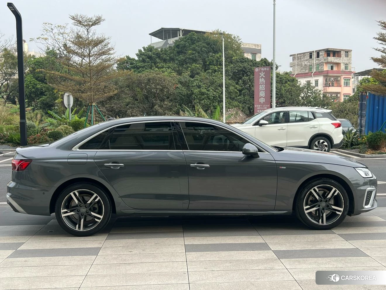 Audi A4L id 4493044 из Китая 13